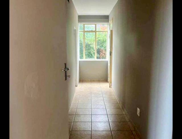 5 BEDROOM APARTMENT FOR SALE IN SUNNYSIDE